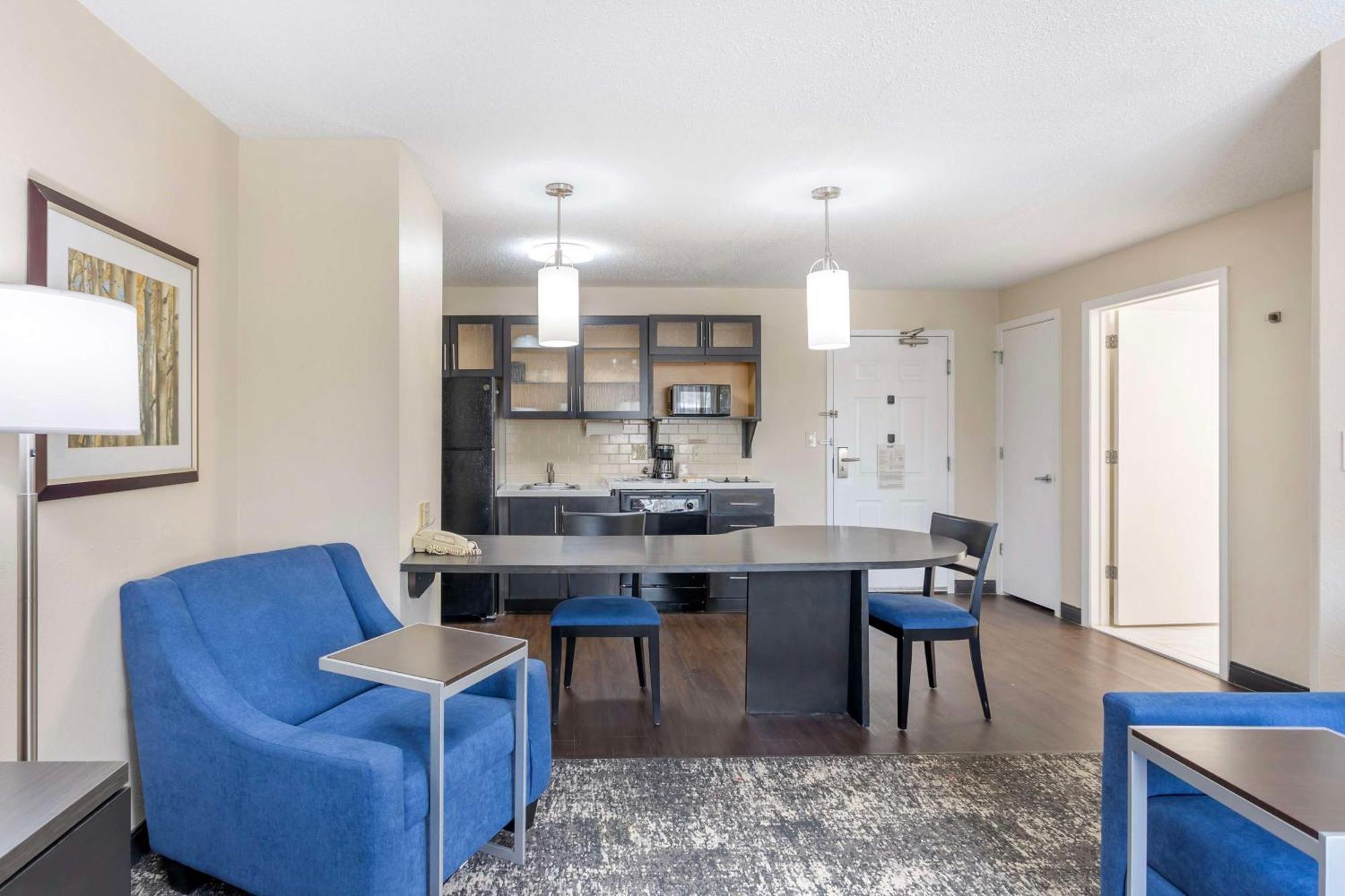 Executive Residency By Best Western Philadelphia-Willow Grove Хоршем Экстерьер фото