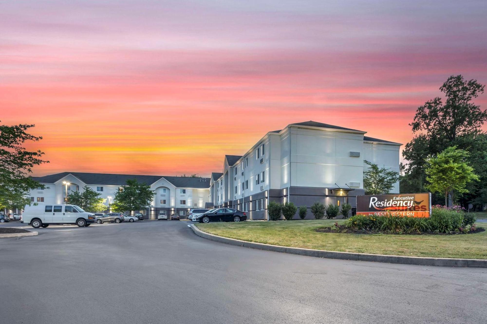 Executive Residency By Best Western Philadelphia-Willow Grove Хоршем Экстерьер фото